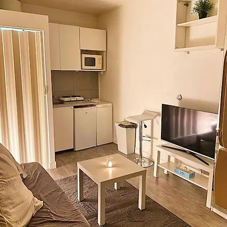 Paris Minimalist Apartamento Issy-les-Moulineaux